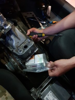 Через сигарети чоловік залишився без машини – 02