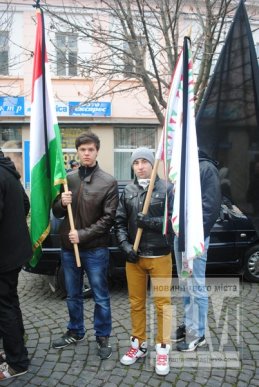 Закарпатські угорці вшанували жертв сталінських репресій поминальною ходою (ФОТО) – 03