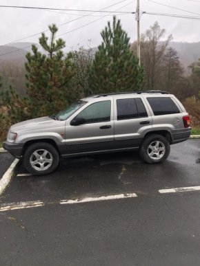 Громадяни Словаччини спробували ввезти в Україну авто за фальсифікованими документами – 04