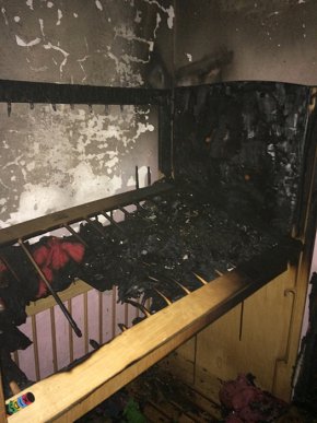 Свалявські рятувальники евакуювали шістьох людей з  через пожежу у багатоповерхівці – 02