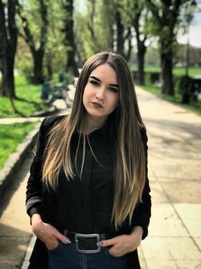 Оприлюднено фото дівчини, яка скоїла жахливу ДТП в Ужгороді – 02