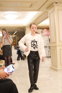 У Мукачеві відбувся шкільний fashion-бал – 06