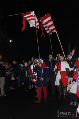 Яскраве святкування Дня святого Мартина у Мукачеві: парад ліхтариків, лицарські бої та вогняне шоу – 48 Яскраве святкування Дня святого Мартина у Мукачеві: парад ліхтариків, лицарські бої та вогняне шоу – 48
