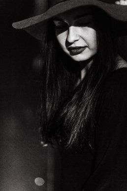 Мода заради життя: на Закарпатті відбувся ІІІ-й благодійний показ мод дизайнерки Роксолани Новак – 22