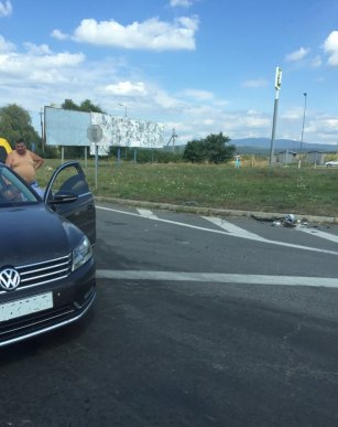 У передмісті Ужгорода не розминулись дві іномарки – 02