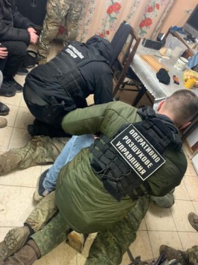 3000 доларів за одну особу: на Закарпатті намагались переправити ухилянтів через кордон – 03