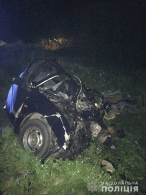 Вночі закарпатці потрапили у жахливу аварію – 02