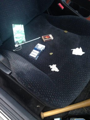 Патрульні знайшли в автомобілі ужгородця наркотики, ніж та пістолет – 03