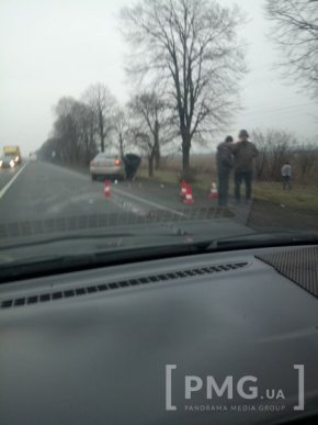 Вранці на Мукачівщині сталась аварія: рух трасою ускладнено – 04