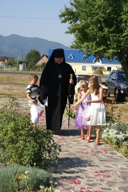 У Буштині відбулось храмове свято за участі духовенства УПЦ КП – 01