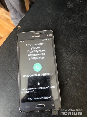 Камери зафіксували крадіжку на "Зеленому ринку" у Мукачеві – 01