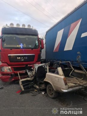 У сусідній області сталась моторошна аварія. Опубліковано відео з місця фатальної ДТП – 03