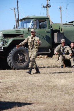 Для військовослужбовців 128-ї бригади організували фронтовий концерт – 08