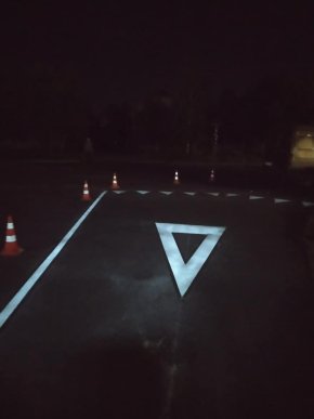 Що роблять комунальники Мукачева вночі: оприлюднено фото – 02