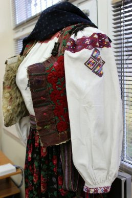 В Ужгороді відкрили студію закарпатської вишивки – 04