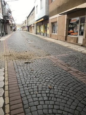 Мешканці однієї із багатоповерхівок Мукачева волають про допомогу – 03