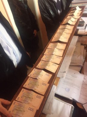 На Тячівщині затримали працівницю РАЦСу, яка вимагала хабар – 02