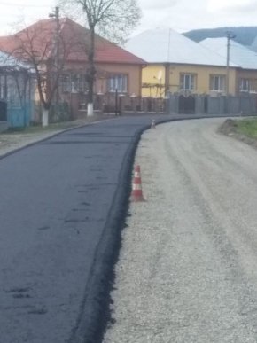 Дорогу «Іршава – Ільниця – Великий Раковець» вкривають суцільним асфальтом – 02
