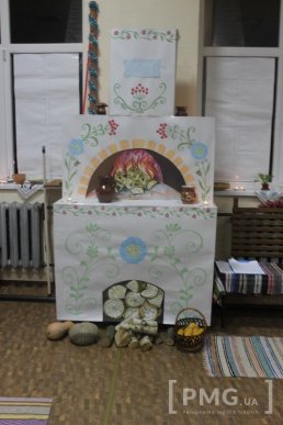 У Мукачівській міській бібліотеці відбулись "Андріївські вечорниці" – 08