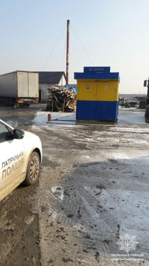 Закарпатські патрульні продовжують перевірку АЗС – 03