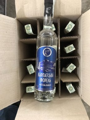 Податкова міліція вилучила в Ужгороді велику партію алкоголю – 06