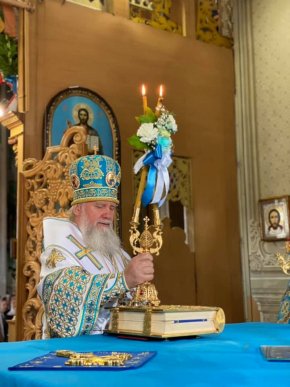 Друга пречиста: Митрополит Феодор провів Божественну літургію в Мукачеві – 09