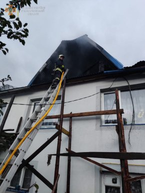 В одному з сіл горів будинок із прибудовою – 01