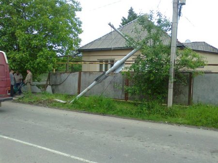 За пошкоджений світлофор доведеться заплатити За пошкоджений світлофор доведеться заплатити
