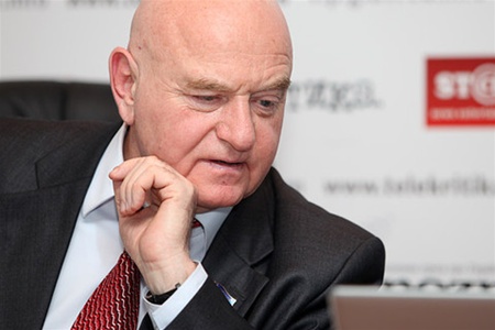 Російська набуде статусу другої державної мови тільки після всеукраїнського референдуму Російська набуде статусу другої державної мови тільки після всеукраїнського референдуму