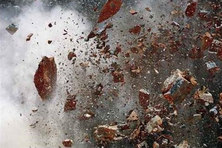 За вибухи в Дніпропетровську відповідатимуть чотири чоловіка За вибухи в Дніпропетровську відповідатимуть чотири чоловіка