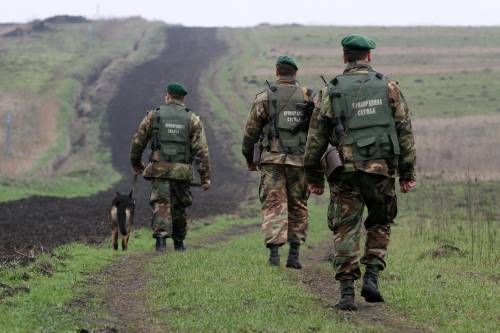 Чопські прикордонники затримали нелегалів з Грузії Чопські прикордонники затримали нелегалів з Грузії