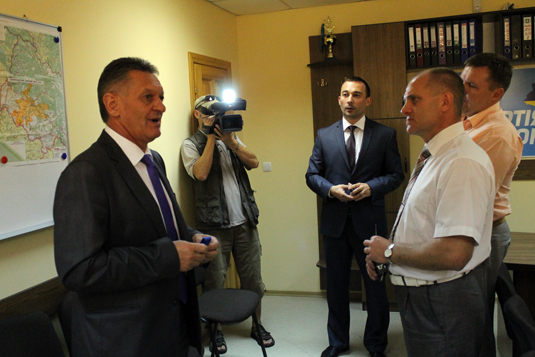 В Мукачеві відкрили новий штаб "Партії регіонів" (ФОТО) В Мукачеві відкрили новий штаб "Партії регіонів" (ФОТО)