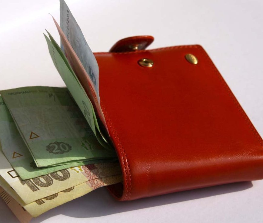 Ужгородець вкрав 300 гривень у парубка, що відпочивав у кафе Ужгородець вкрав 300 гривень у парубка, що відпочивав у кафе