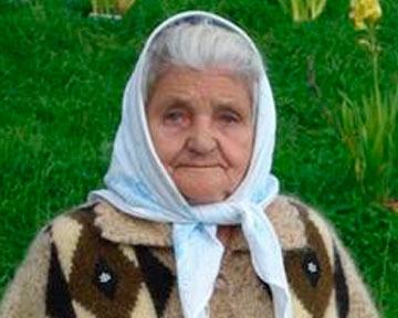 Журналістам вдалось розшукати бабусю, що "переписала хату на кота" Журналістам вдалось розшукати бабусю, що "переписала хату на кота"