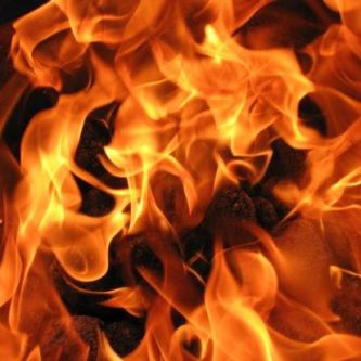 Вночі у Мукачеві горів “Мерседес” Вночі у Мукачеві горів “Мерседес”