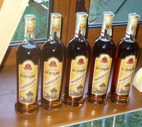 Ужгородець організував в квартирі "коньячний завод" Ужгородець організував в квартирі "коньячний завод"