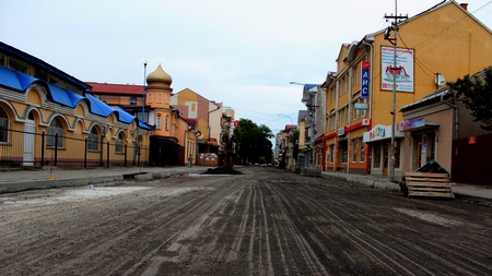 Вулицю Швабську в Ужгороді ще не встигли відремонтувати, а там вже порозкрадали матеріали Вулицю Швабську в Ужгороді ще не встигли відремонтувати, а там вже порозкрадали матеріали
