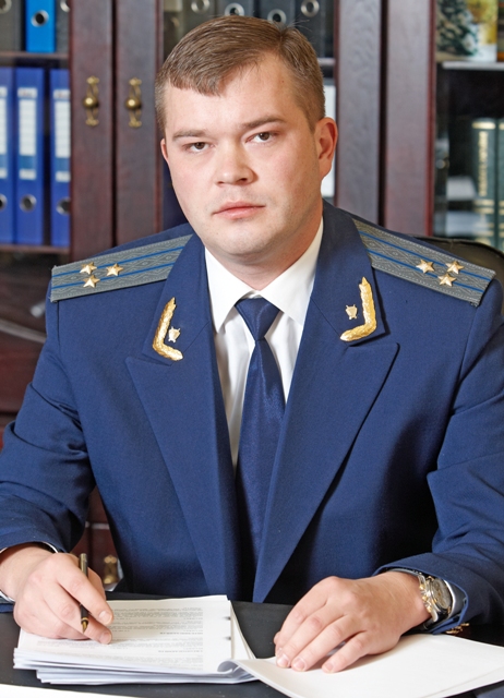 Перший заступник прокурора Закарпаття Віталій Мухін подав заяву про відставку - ЗМІ Перший заступник прокурора Закарпаття Віталій Мухін подав заяву про відставку - ЗМІ