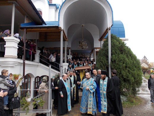 Із Закарпаття відбула Єрусалимська Плащаниця Богородиці (ФОТО) Із Закарпаття відбула Єрусалимська Плащаниця Богородиці (ФОТО)