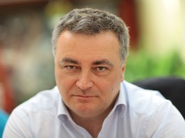 Професор Смоланка вирішив стати ректором УжНУ Професор Смоланка вирішив стати ректором УжНУ