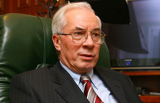 Комплект зимових шин для автомобіля Прем’єр-міністра коштує дорожче, ніж новий автомобіль Комплект зимових шин для автомобіля Прем’єр-міністра коштує дорожче, ніж новий автомобіль