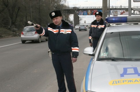 На дорозі свої правила. ДАІ попереджає (ВІДЕО) На дорозі свої правила. ДАІ попереджає (ВІДЕО)