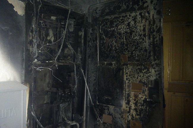 У Виноградові через розподільчий щиток ледве не згоріла багатоповерхівка У Виноградові через розподільчий щиток ледве не згоріла багатоповерхівка