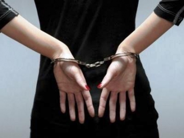 Вісімнадцятирічна мукачівка пограбувала жителя села Кучава Вісімнадцятирічна мукачівка пограбувала жителя села Кучава