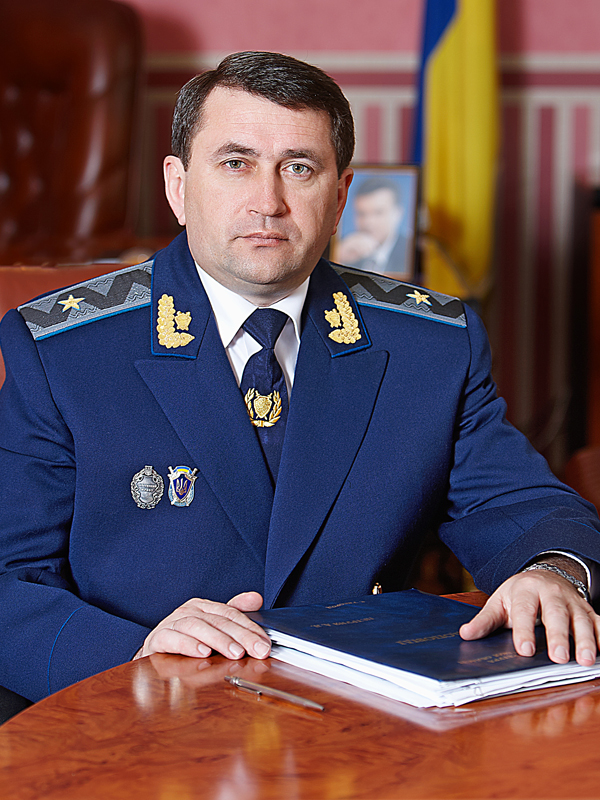 Анатолій Петруня: "Підпали автомобілів правоохоронців, побиття суддів – це виклик усій правоохоронній системі краю" Анатолій Петруня: "Підпали автомобілів правоохоронців, побиття суддів – це виклик усій правоохоронній системі краю"