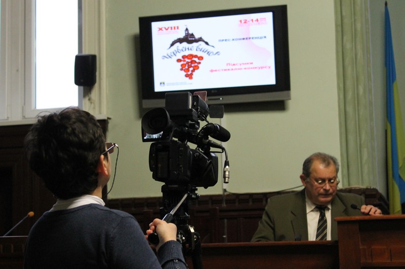 "Червене вино - 2013" заробило близько 276 тисяч гривень (КОШТОРИС) "Червене вино - 2013" заробило близько 276 тисяч гривень (КОШТОРИС)