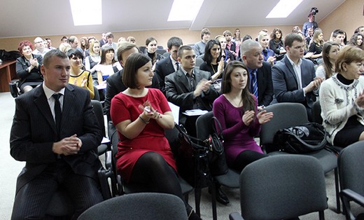 Другий за ліком Міжнародний форум стоматологів сьогодні стартував в Ужгороді (ФОТО) Другий за ліком Міжнародний форум стоматологів сьогодні стартував в Ужгороді (ФОТО)