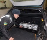 Чопські прикордонники вилучили 2500 пачок білоруських сигарет та "Мерседес" (ФОТО) Чопські прикордонники вилучили 2500 пачок білоруських сигарет та "Мерседес" (ФОТО)