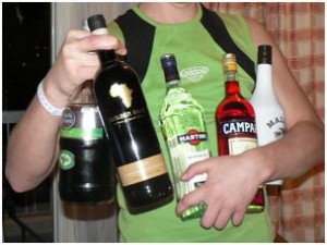 В Ужгороді вночі п’яний студент проник у супермаркет та викрав коньяк В Ужгороді вночі п’яний студент проник у супермаркет та викрав коньяк