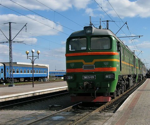 Жителю смт. Королево потяг відрізав стопу правої ноги Жителю смт. Королево потяг відрізав стопу правої ноги